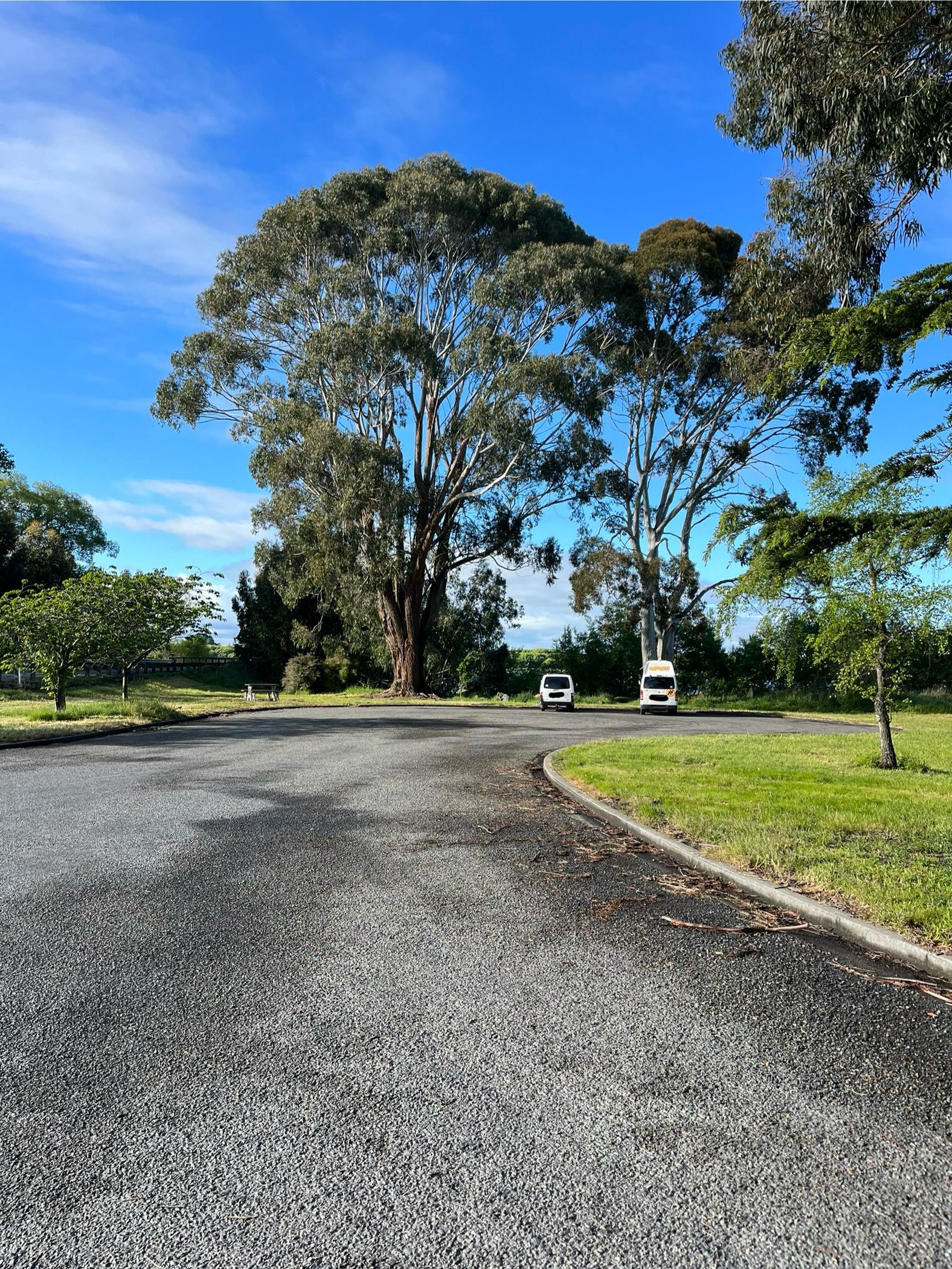 Glenavy 休息区和 Riverside 露营 - Image 2