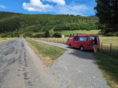 Opouri Road (Lähellä Carluke Domain)