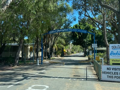 רוקינגהאם Holiday Village