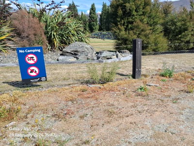 Beacon Point Road, Wanaka