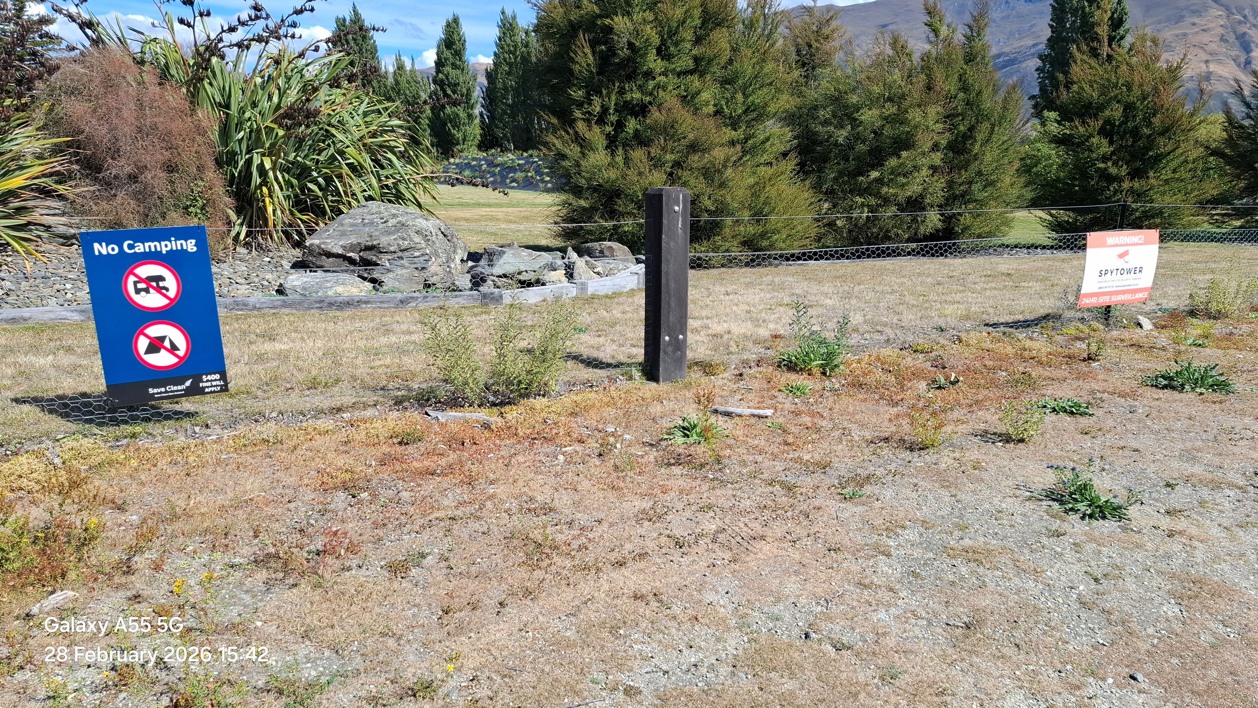 Beacon Point Road, Wanaka