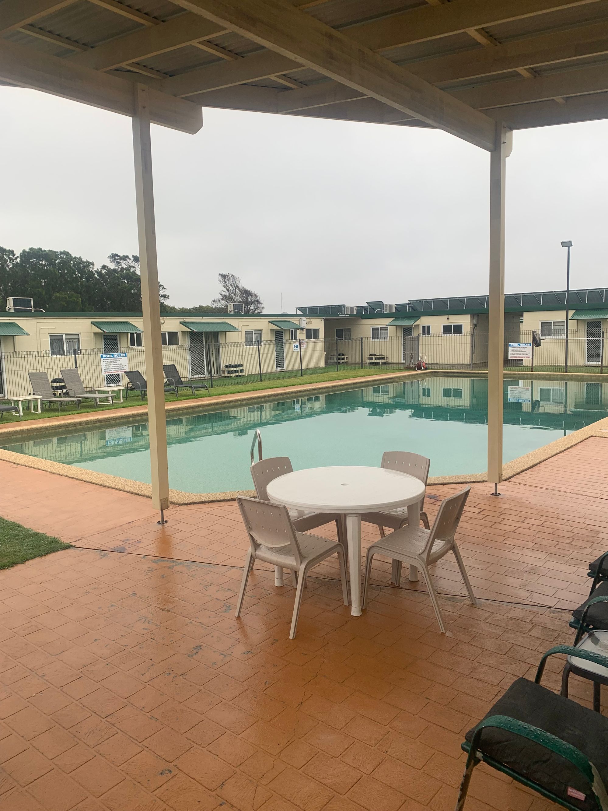 Coral Tree Lodge Tourist Park - Image 3