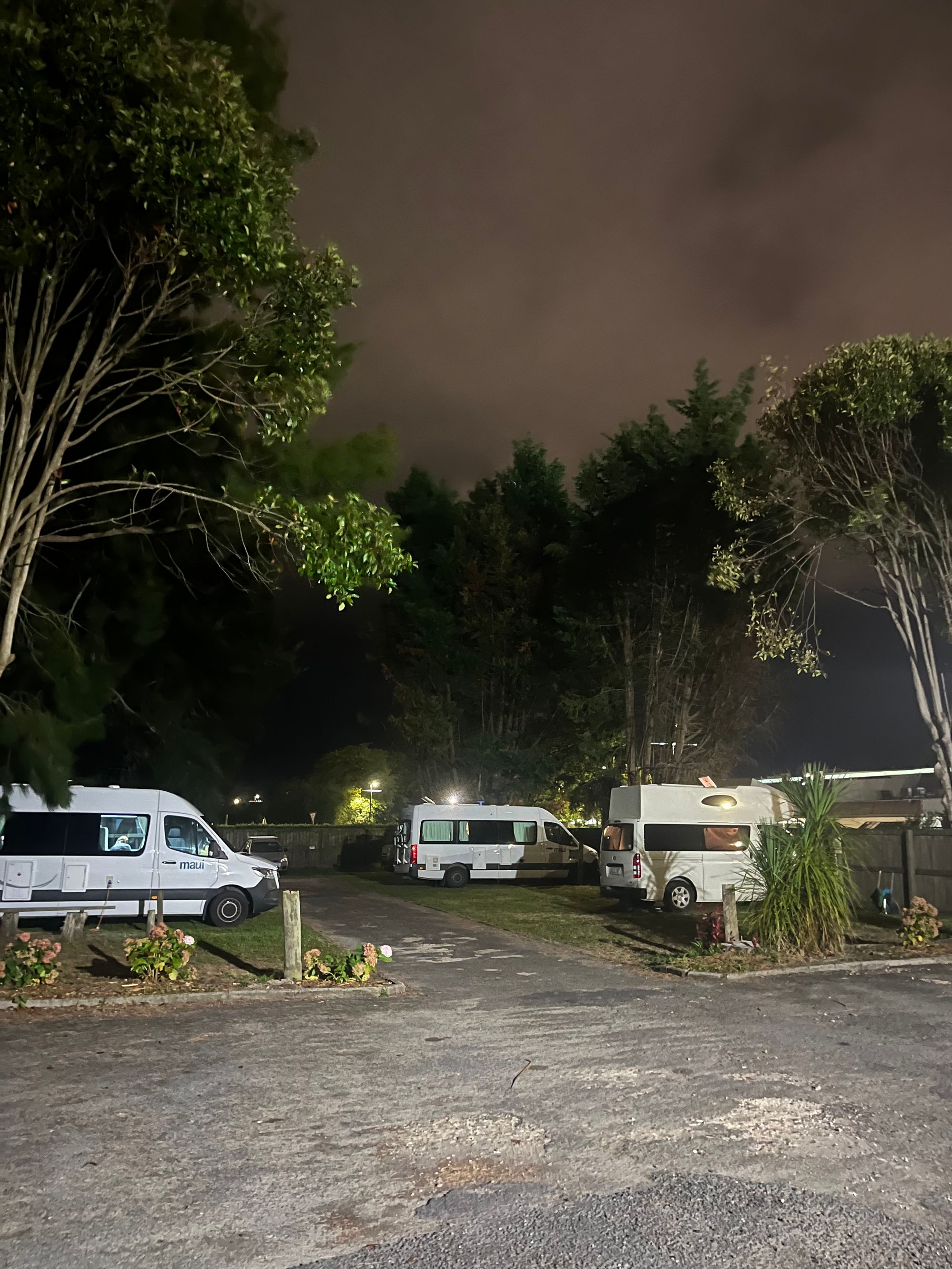 Smoke Lake Hot Springs Lodge & Camp
