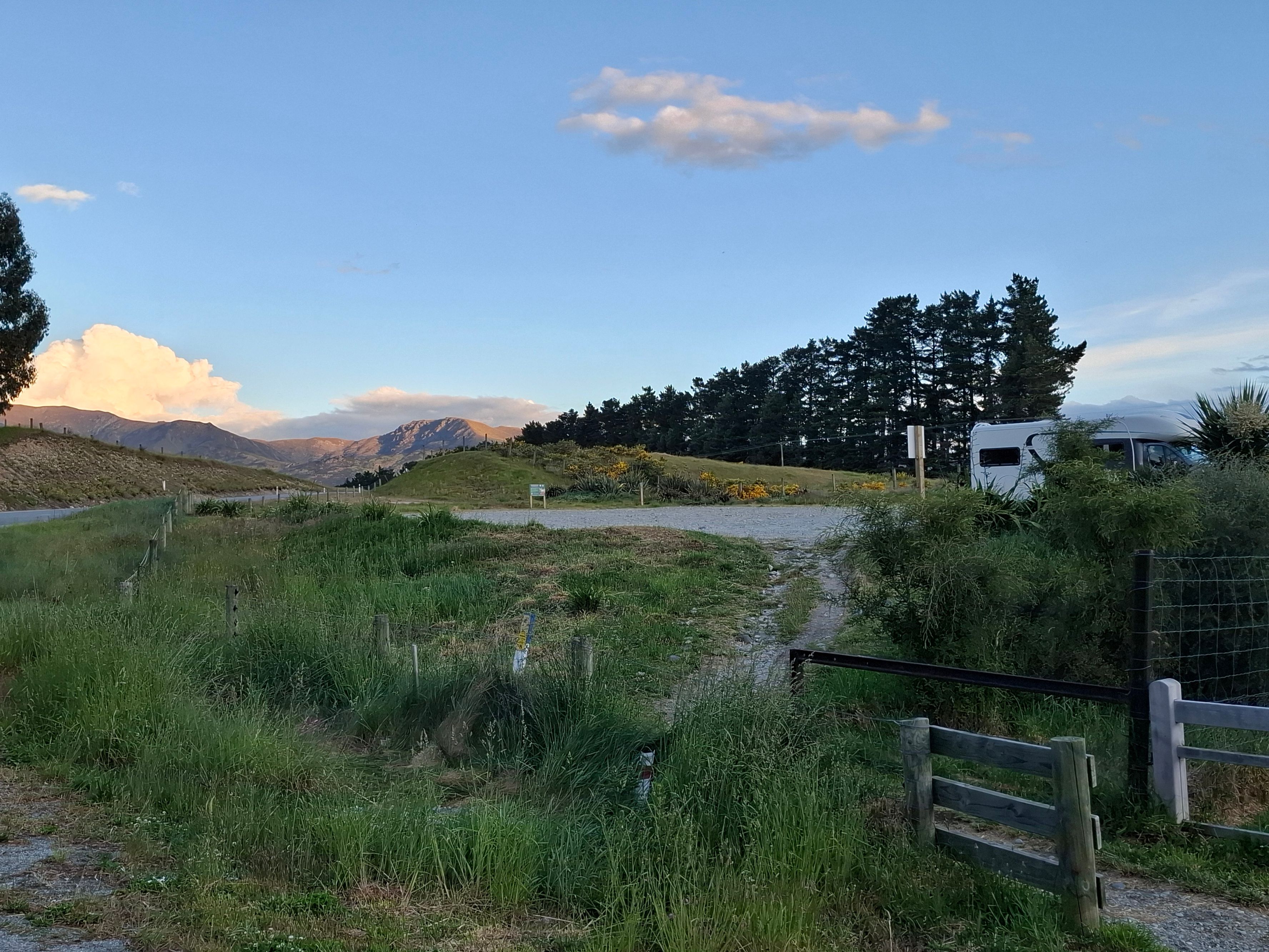Camp Hill Road Carpark, Hawea