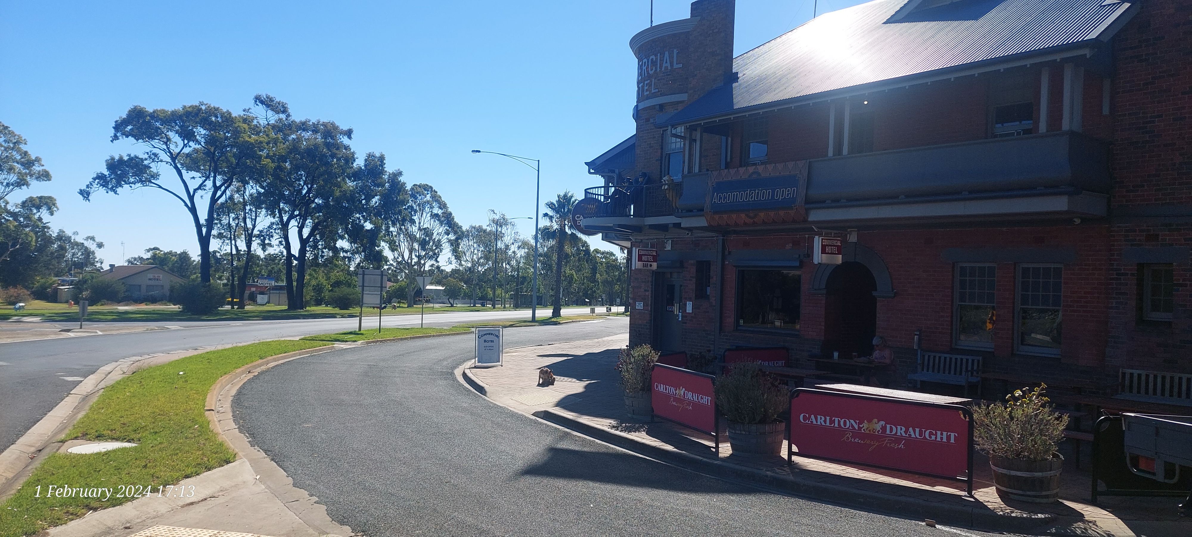Commercial Hotel Kaniva - Image 2