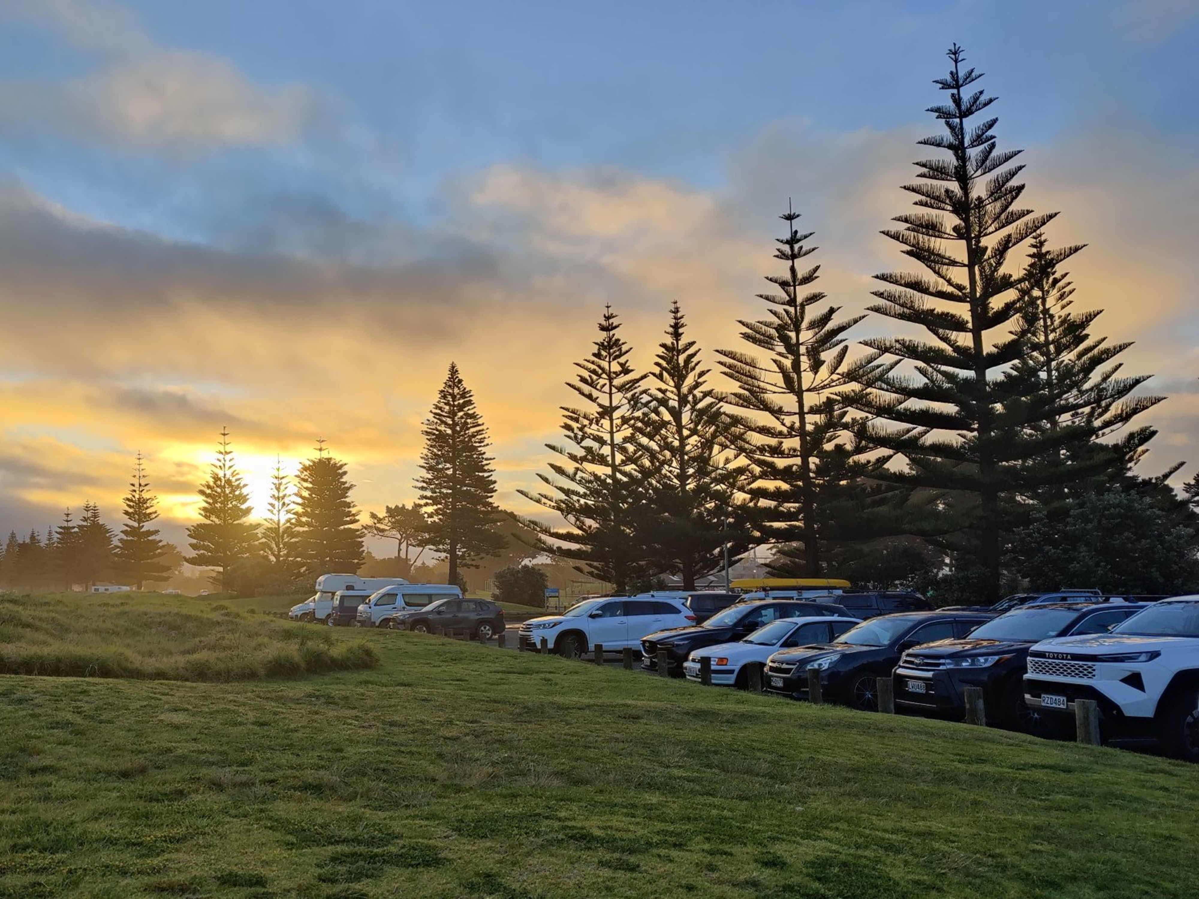 旅行者のMidway Beach Surf Club Car Parkの写真