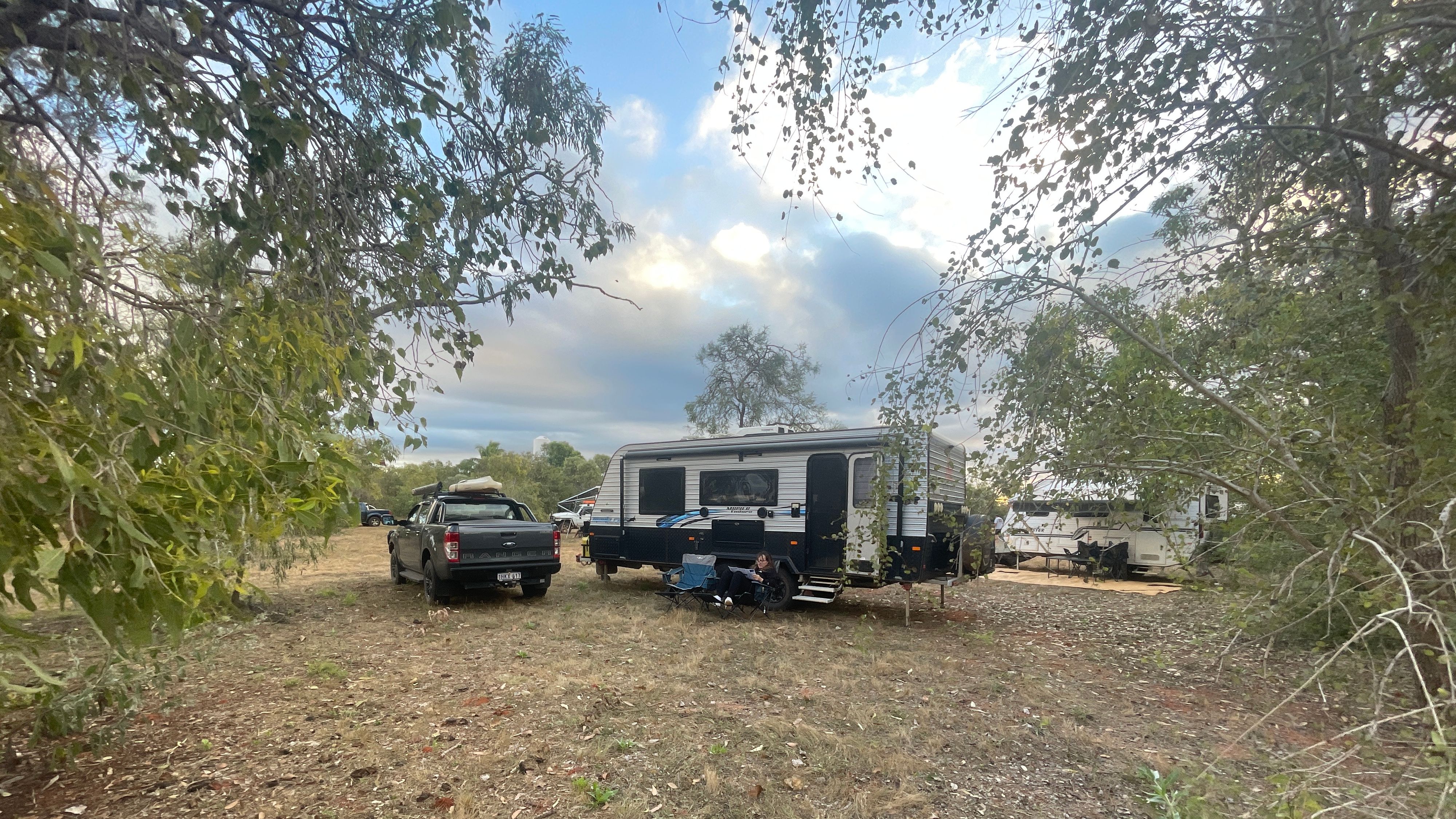 Broomes Gateway Pet Friendly Caravan Park